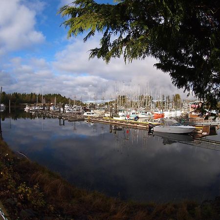 West Coast Motel On The Harbour Ucluelet Exteriör bild