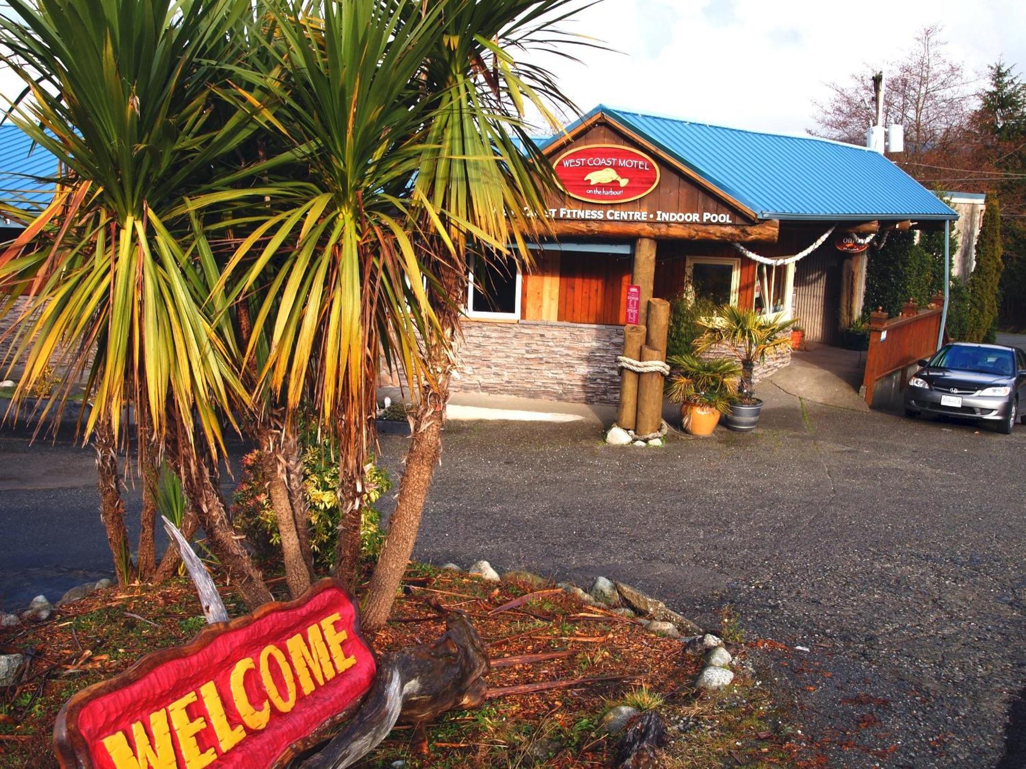 West Coast Motel On The Harbour Ucluelet Exteriör bild